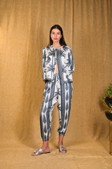Mitaliwadhwa Custom print Grey tiger Bomber set