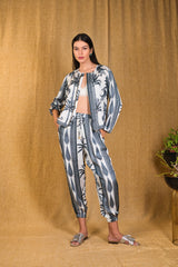 Mitaliwadhwa Custom print Grey tiger Bomber set