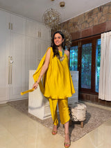 Mitaliwadhwa Festive set with attached dupatta- Yellow