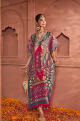 Tasuvure Banarasi Begum Embroidered Kaftan - Pink