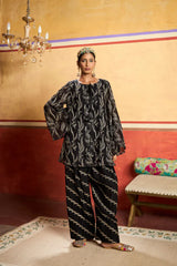 Tasuvure X MW Jannat Khan in MW Farshi Set - Black