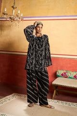 Tasuvure X MW Jannat Khan in MW Farshi Set - Black