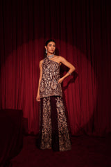 Tasuvure X MW MW One-shoulder Cape Set - Maroon & Gold
