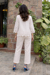 Tasuvure X MW White Lace Applique Top