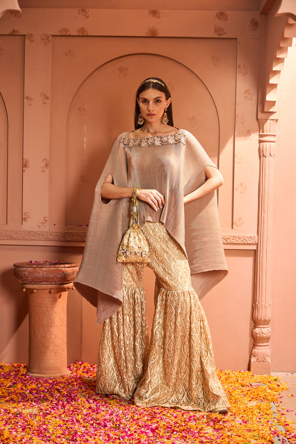 Divine Embroidered Cape With Lace Dori Sharara - Nude