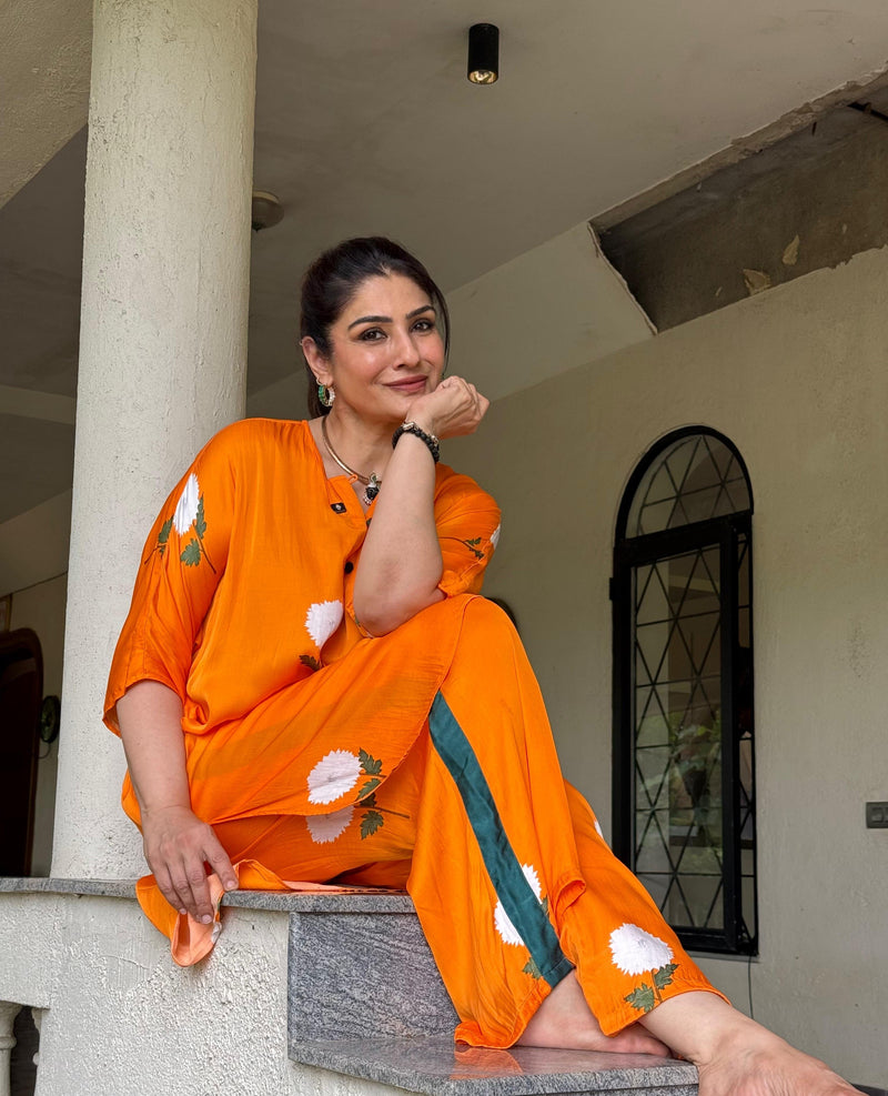 Mitaliwadhwa Carnation Print set