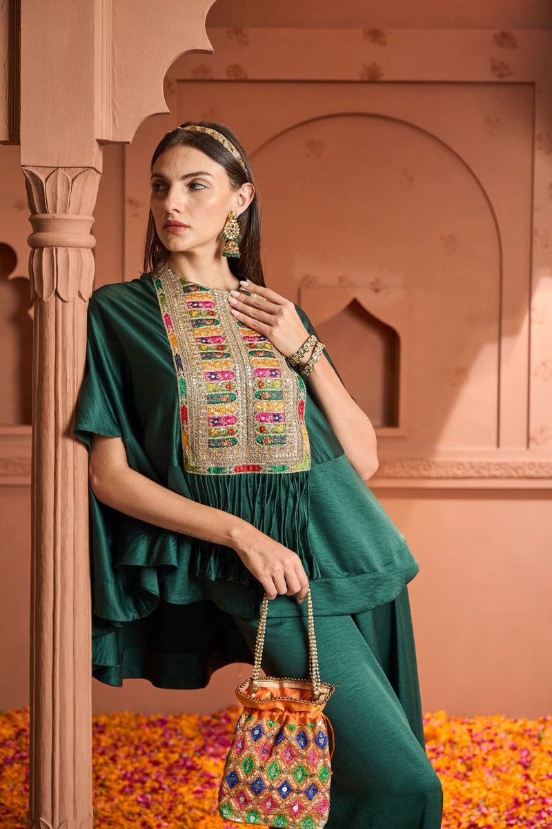 Mitaliwadhwa Kiri patch work kaftan top with flared pant (GREEN)