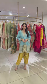 Aaina Ada Farshi Set - Sunheri Pati Colourblock