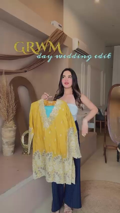 Aaina Ada Farshi Set - Sunheri Pati Colourblock