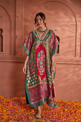 Tasuvure Banarasi Begum Embroidered Kaftan - Red