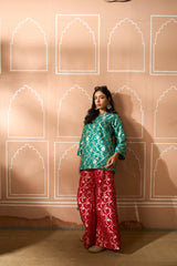 Tasuvure Banarasi Begum Tunic Set - Green and Red
