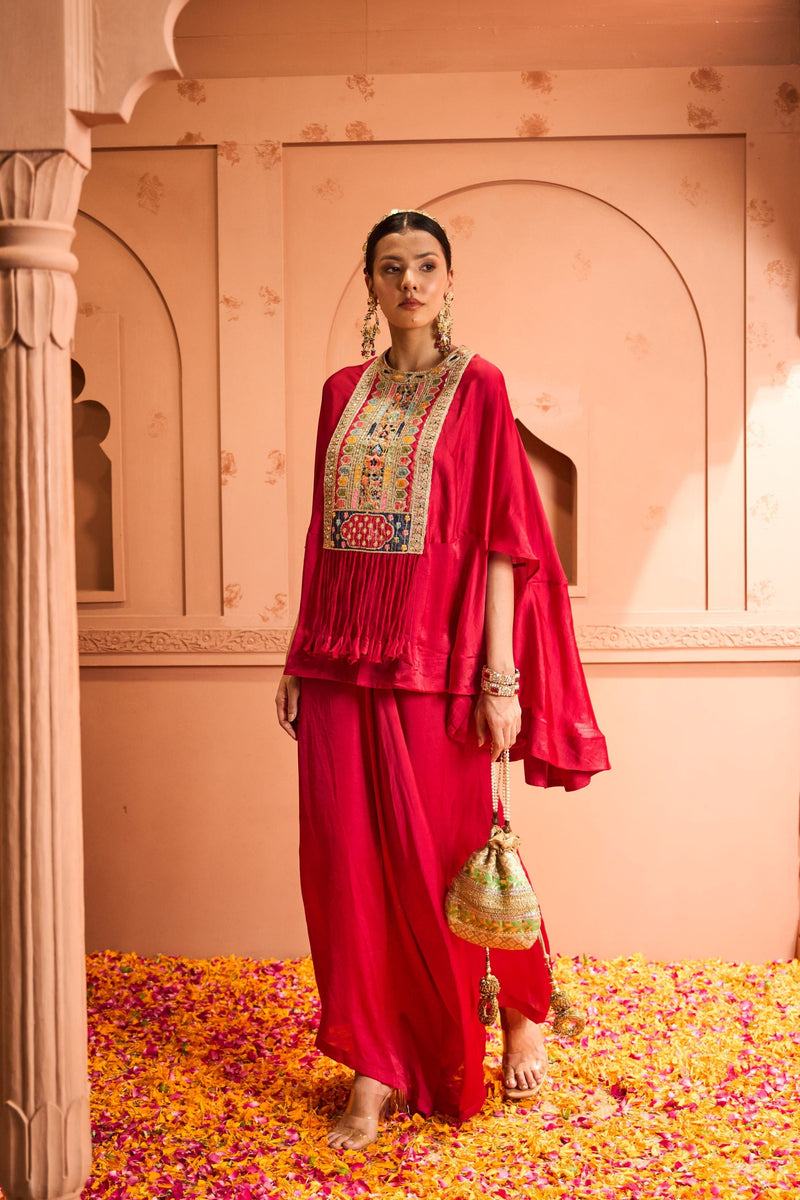 Tasuvure Kiri Patch Work Kaftan Top With Flared Pant - Red