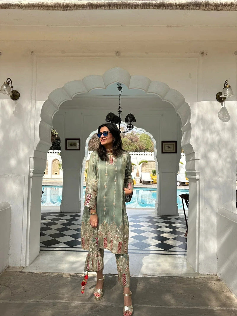 Tasuvure Tissue 3 Piece Kurta Set with dupatta
