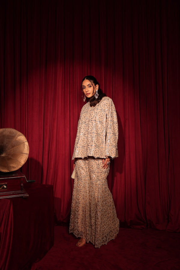 Tasuvure X MW Aaina Ada Mirror Cape Set - Ivory