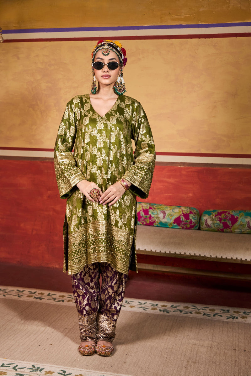 Tasuvure X MW  Banarasi Begum Tunic Set - Green and Purple