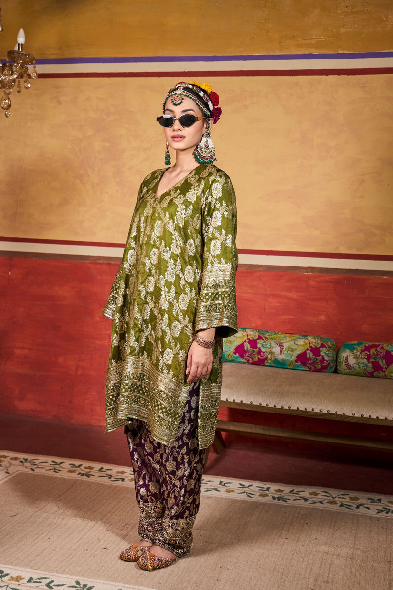 Tasuvure X MW  Banarasi Begum Tunic Set - Green and Purple