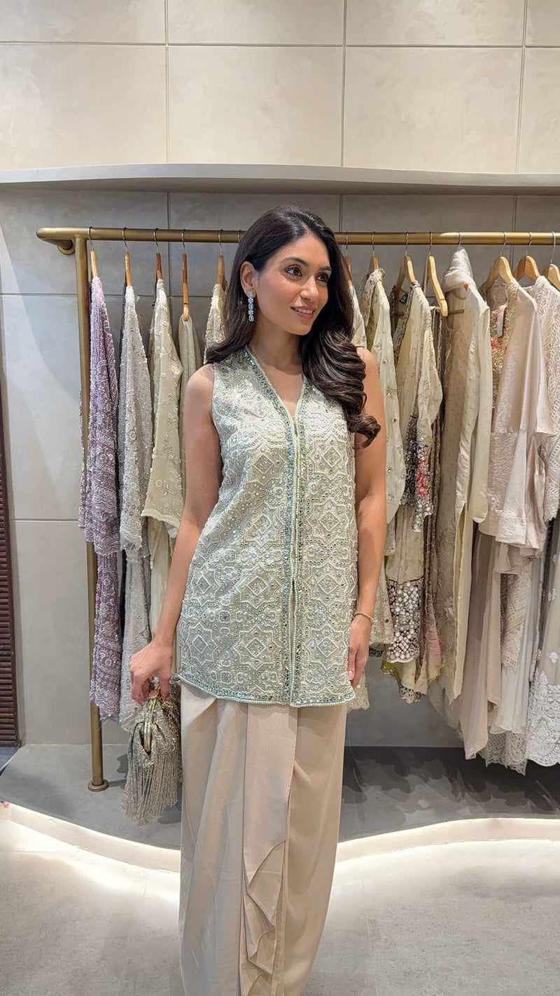 Tasuvure X MW  DHOTI SET