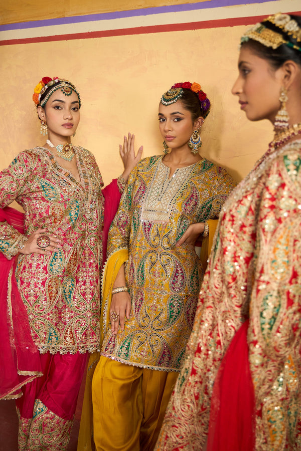 Tasuvure X MW  Elizey Paisley Embroidered Kurta Set - Pink