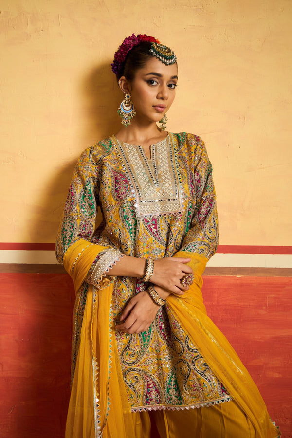 Tasuvure X MW  Elizey Paisley Embroidered Kurta Set - Yellow