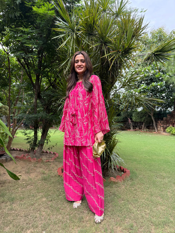 Tasuvure X MW  Gulabi Noor Kurta Set
