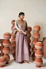 Tasuvure X MW  Inaaya Embroidered Kaftan - Lavender