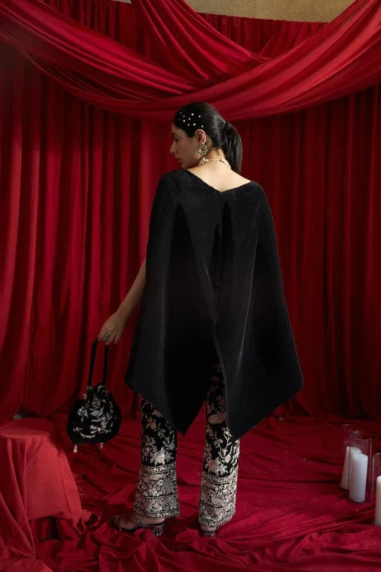 Tasuvure X MW  Reyna Gara Glazed Embroidered Pleated V- Neck Cape Coordinated with Straight Pants - Black
