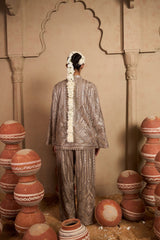 Tasuvure X MW  Seraphic Sequins Cape Jacket Set - Gold