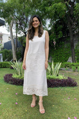 Tasuvure X MW White Linen Applique Dress